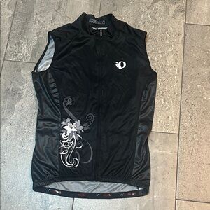 Pearl Izumi Black Women's Sleeveless Cycling Jersey with Gray Floral Accent